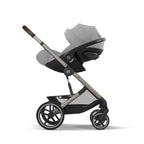 CYBEX Gold Babyschale Cloud G i-Size Comfort, Inkl. Neugeboreneneinlage, Ab Geburt bis ca. 24 Monate, Für Kinder ab 40 cm bis 87 cm, Max. 13 kg, Moon Black