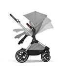 CYBEX Gold Kinderwagen EOS Lux 2-in-1 mit Babyschale Aton B2 i-Size und Babyschalen-Adapter, Reisesystem, Ab Geburt bis 22 kg (ca. 4 Jahre), Moon Black (Schwarz)