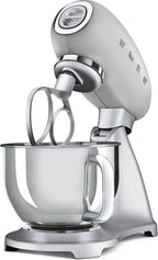 Smeg, SMF02PKEU Küchenmaschine, 10 Geschwindigkeitsstufen, Planetenrührwerk, Sicherheitsabschaltung, 2 Rührbesen, Kugelgriff aus Edelstahl, 800 W, Rose
