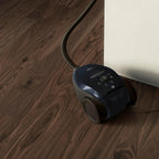 AEG VX82-1-KO Staubsauger / 75% Recyclingmaterial / autom. Saugkraftregulierung / extrem leise auch auf Teppich / Aufnahme von groen + kleinsten Partikeln / langes Kabel / 600W / schwarz