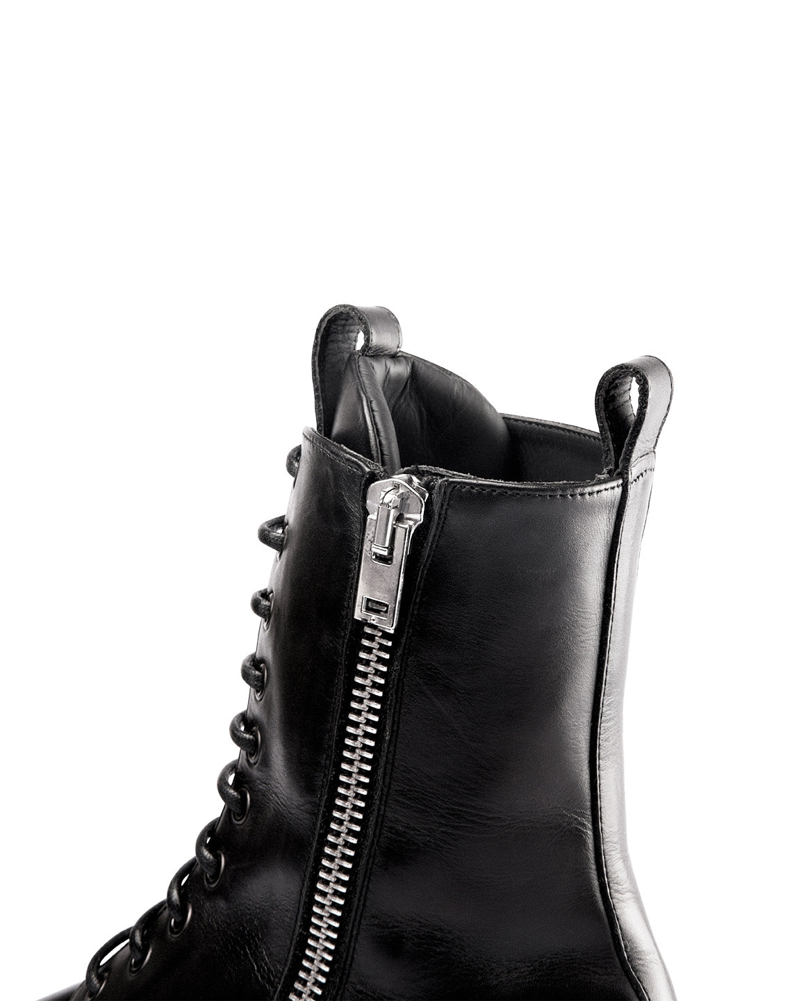 Shark Allacciato - Mattia Capezzani