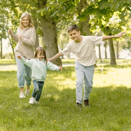 Aire de jeux enfant Montessori - 3 en 1 Balançoire, Toboggan, Cabane en bois modulable