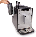 Melitta Solo & Milk - schlanker Kaffeevollautomat mit Milchaufschäumer, Kaffeemaschine mit abnehmbarem Wassertank, für z. B. Kaffee oder Cappuccino, silber