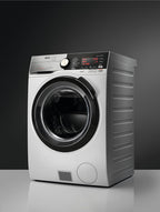 AEG L7WBA60680 Waschtrockner / DualSense - schonende Pflege / 8 kg Waschen / 5 kg Trocknen / D / energiesparend / Mengenautomatik / Nachlegefunktion / ProSteam - Auffrischfunktion / 1600 U/min Weiß