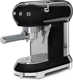 Smeg, ECF01WHEU Manual Espresso -Maschine, Cappuccino -System, Thermoblock, große Tassengehäuse und Doppelkaffeefunktion, 1 l Wassertank, kompakte Abmessungen, 1350W, Weiß