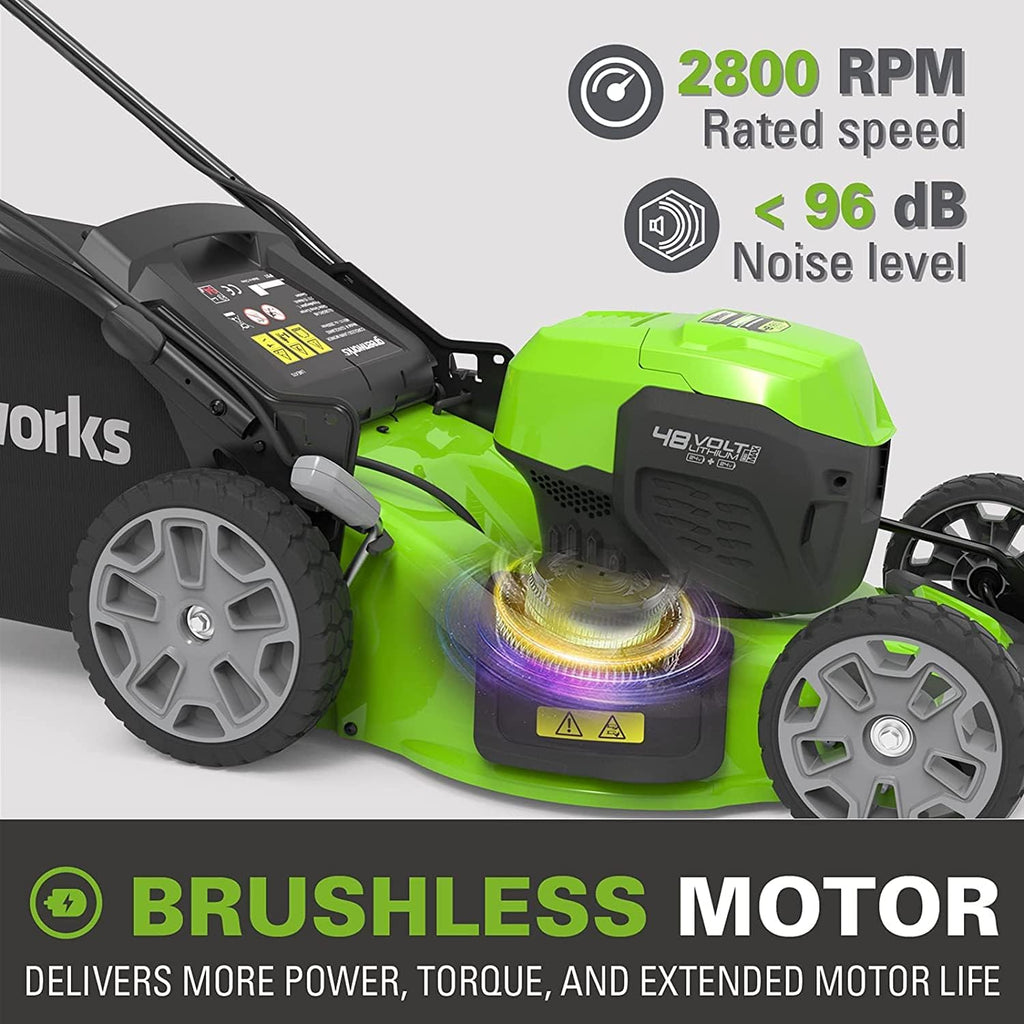 Greenworks 48V (2x24V) Selbstfahrender Akku Rasenmher für groe Flchen bis zu 480m, 46cm Schnittbreite, 55L Sack PLUS zwei 4Ah-Akkus und Doppelladegert GD24X2LM46SPK4X